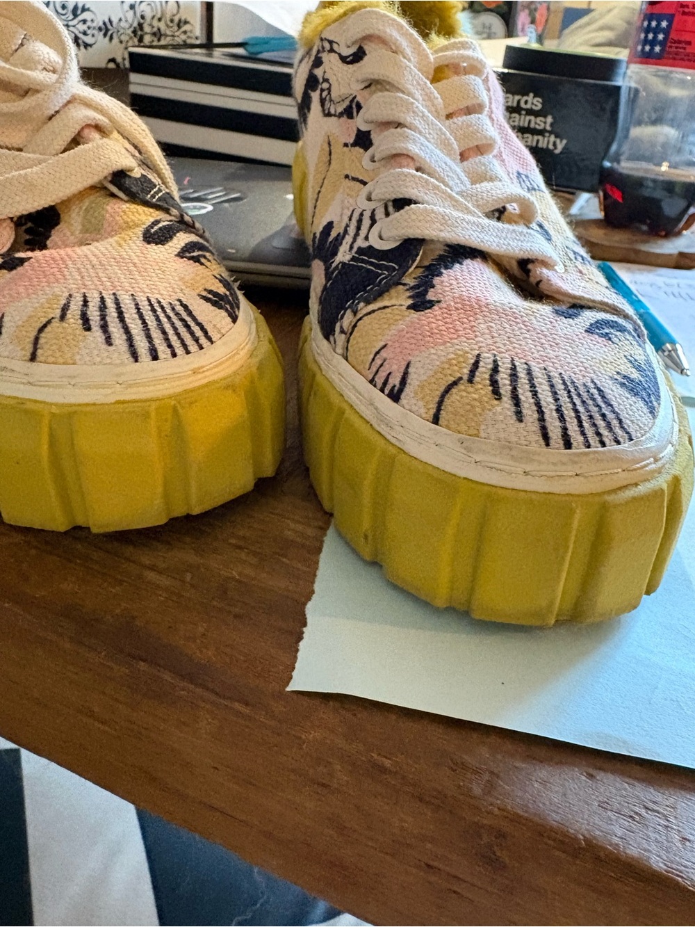 Farm Rio Island Forest Canvas Sneakers 7.5 - Picture 8 of 8